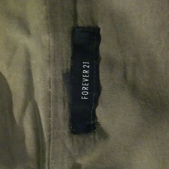 Forever 21 Army Green Utility Vest - Picture 5 of 6